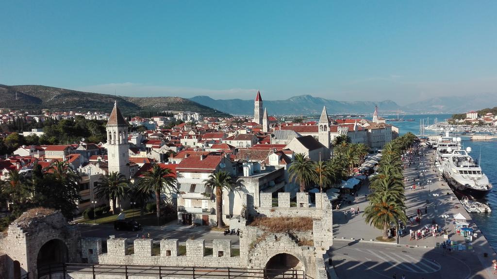 Apartments Sime Trogir Exterior foto