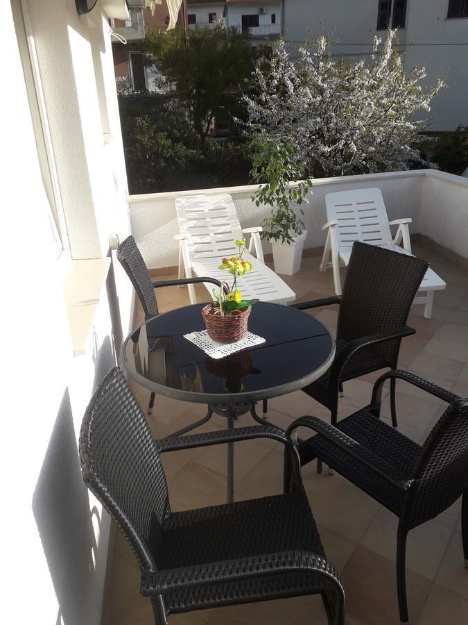 Apartments Sime Trogir Exterior foto